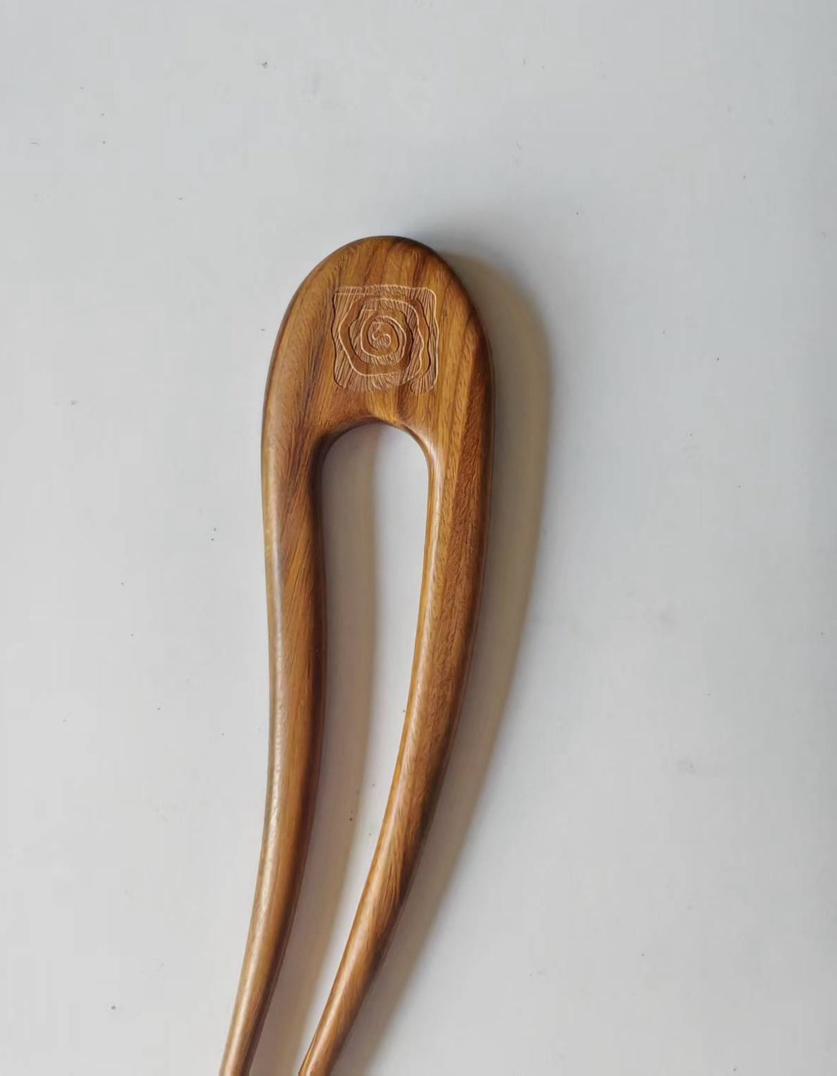 MOKU HAIR PIN: TAYLR&