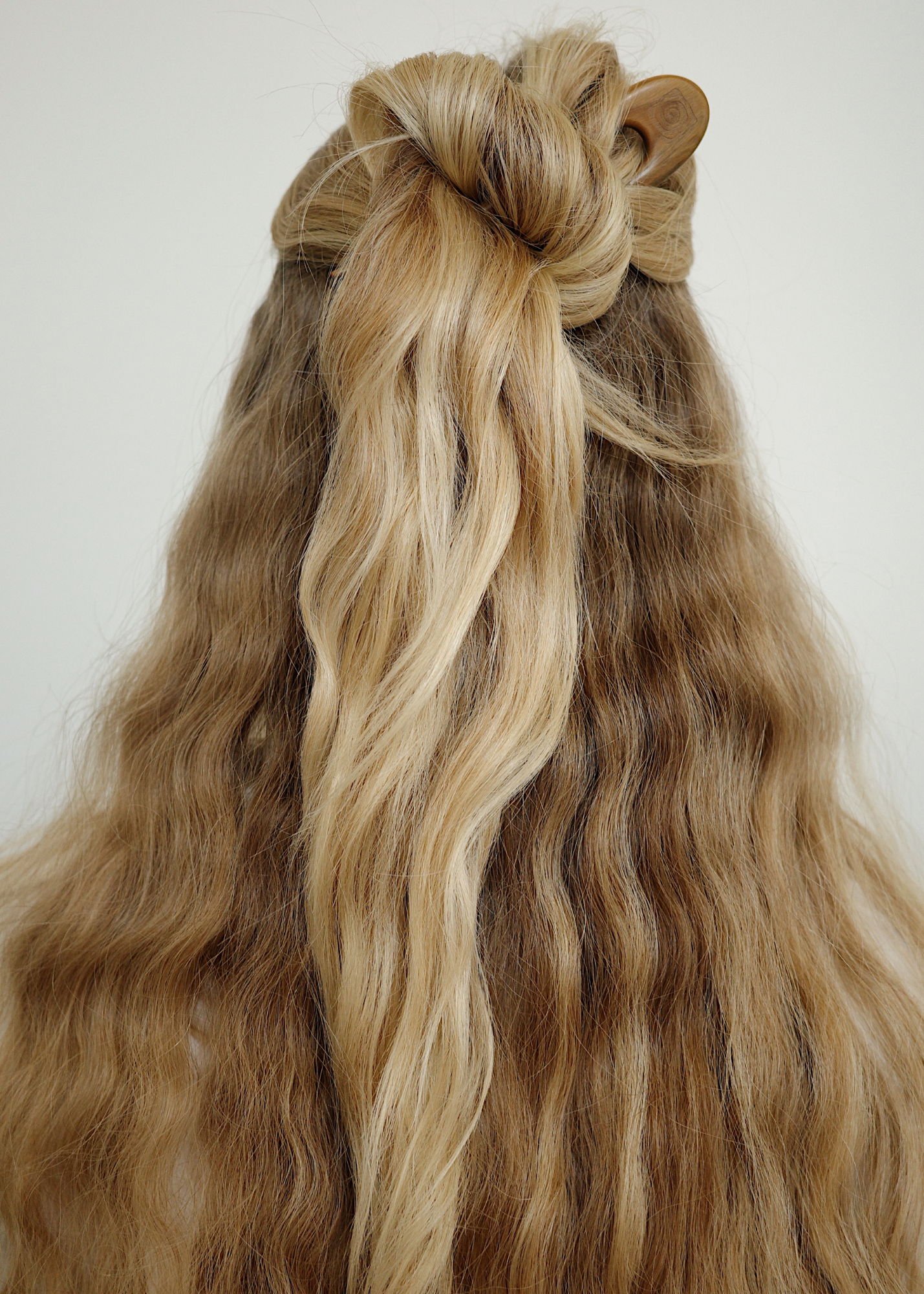 MOKU HAIR PIN: TAYLR&